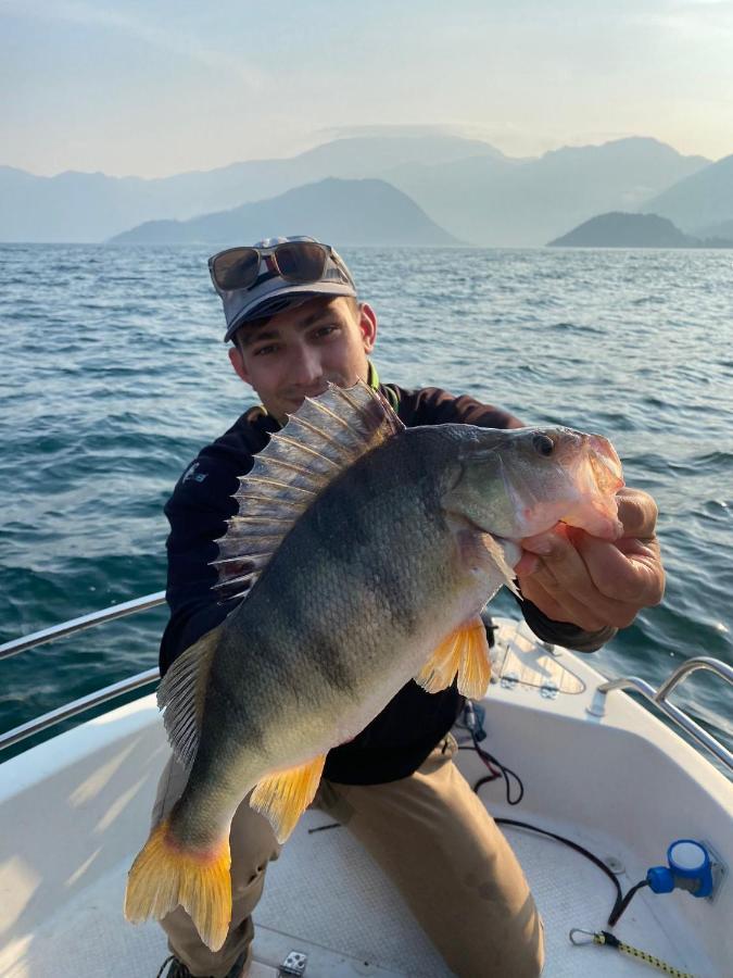 In Riva Al Lago Di Iseo Dependance Primo Piano Marone Buitenkant foto